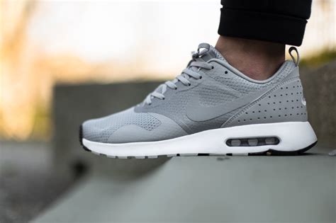 grüne ‘ Nike Air Max Tavas 